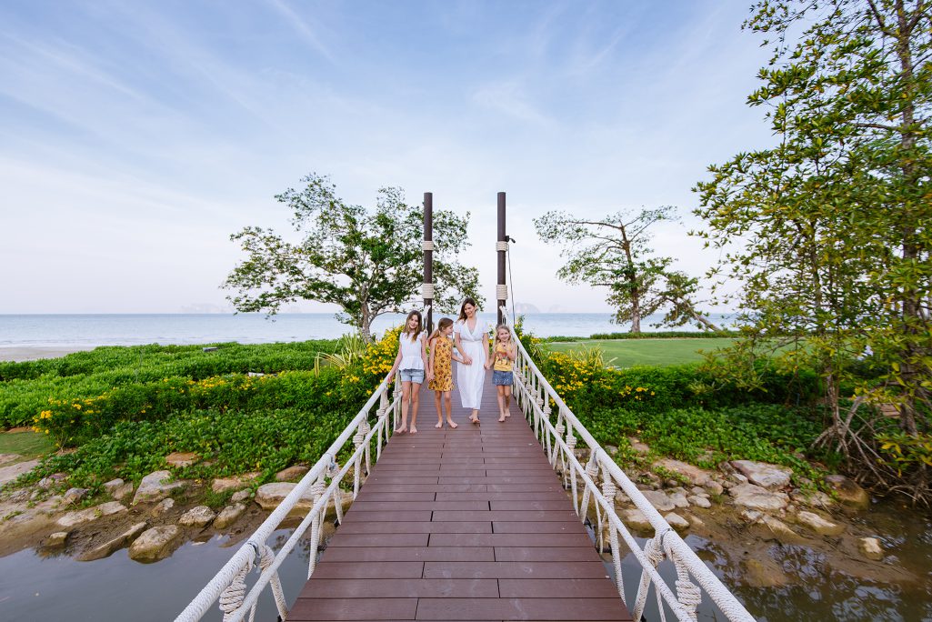 Banyantree Krabi, Family photo shoot, Family photographer, Krabi family photographer, Krabi photographer, Krabi photography, Krabi vacation photographer, Krabi wedding photographer, ช่างภาพกระบี่, ช่างภาพราคาถูก กระบี่, ถ่ายภาพครอบครัวกระบี่, ถ่ายรูปครอบครัวกระบี่, บันยันทรีกระบี่, หาช่างภาพ ถ่ายภาพส่วนตัวในจังหวัดกระบี่, หาช่างภาพกระบี่ ถ่ายภาพครอบครัว, หาช่างภาพถ่ายภาพครอบครัวริมทะเล กระบี่, หาช่างภาพในจังหวัดกระบี่, โรงแรมบันยันทรี กระบี่