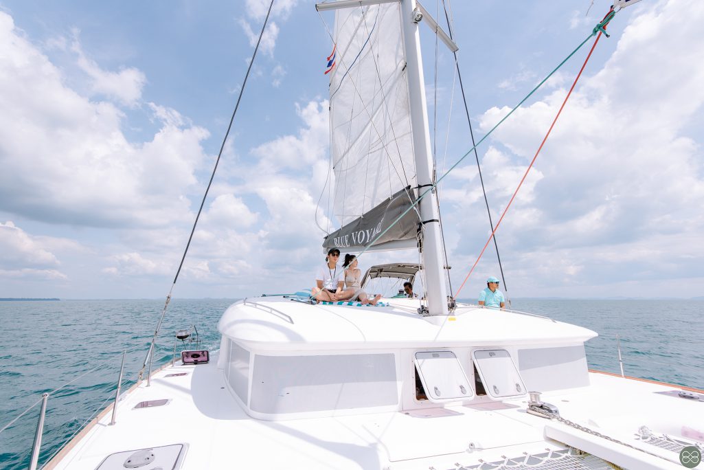 Blue voyage krabi, Blue Voyage กระบี่, ช่างภาพถ่ายภาพบนเรือ, หาช่างภาพถ่ายภาพบนเรือ กระบี่, ช่างภาพ ถ่ายภาพทริปเที่ยวเกาะ กระบี่, ช่างภาพกระบี่, ช่างภาพเรือยอร์ช กระบี่, หาช่างภาพถ่ายภาพทริปเที่ยวเกาะกระบี่, Yacht photographer krabi, Krabi Yacht photographer, Yacht trip, ล่องเรือใบกระบี่, ทริปล่องเรือกระบี่, Luxury yacht krabi, เหมาลำเรือใบทริปส่วนตัวกระบี่, หาเรือใบเช่าเหมาลำทริปส่วนตัวกระบี่
