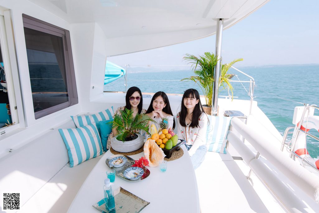 Blue voyage krabi, Blue Voyage กระบี่, Krabi trip, Krabi Yacht photographer, Luxury yacht krabi, Portrait, Travel, Yacht photographer krabi, Yacht trip, กระบี่เที่ยวไหนดี, ช่างภาพ ถ่ายภาพทริปเที่ยวเกาะ กระบี่, ช่างภาพกระบี่, ช่างภาพถ่ายภาพบนเรือ, ช่างภาพเรือยอร์ช กระบี่, ช่างภาพเรือยอร์ชกระบี่, ทริป4เกาะกระบี่, ทริปกระบี่, ทริปล่องเรือกระบี่, ที่ถ่ายรูปสวยๆในกระบี่, บลูโวยาจ, บูล โวยาจ กระบี่, ล่องเรือใบกระบี่, หาช่างภาพถ่ายบนเรือยอร์ชกระบี่, หาช่างภาพถ่ายพรีเวดดิ้งบนเรือ กระบี่, หาช่างภาพถ่ายภาพทริปเที่ยวเกาะกระบี่, หาช่างภาพถ่ายภาพบนเรือ กระบี่, หาช่างภาพถ่ายรูปบนเรือที่กระบี่, หาช่างภาพถ่ายรูปสวยๆบนเรือในกระบี่, หาช่างภาพในกระบี่, หาช่างภาพไปทริปเรือใบกระบี่, หาเรือใบเช่าเหมาลำกระบี่, หาเรือใบเช่าเหมาลำทริปส่วนตัวกระบี่, เกาะปอดะ จ.กระบี่, เกาะพีพี, เที่ยวทะเลกระบี่, เที่ยวเกาะพีพี, เที่ยวเกาะในกระบี่, เรือยอร์ชกระบี่, เรือใบกระบี่, เรือใบเช่าเหมาลำกระบี่, เรือใบเช่าเหมาลำที่กระบี่, เหมาลำเรือใบทริปส่วนตัวกระบี่, ไปเกาะพีพี, ไปเที่ยว ถ่ายรูปบนเรือ ที่กระบี่
