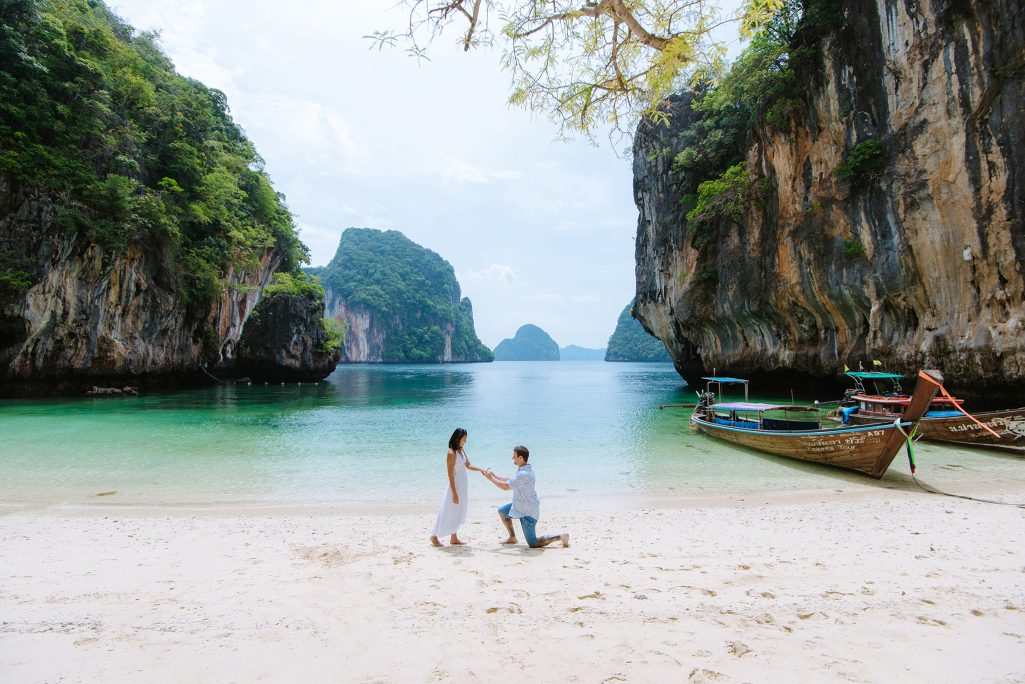 Krabi surprise proposal photographer, Krabi surprise proposal photography, Krabi surprise proposal photo at Hong island Krabi