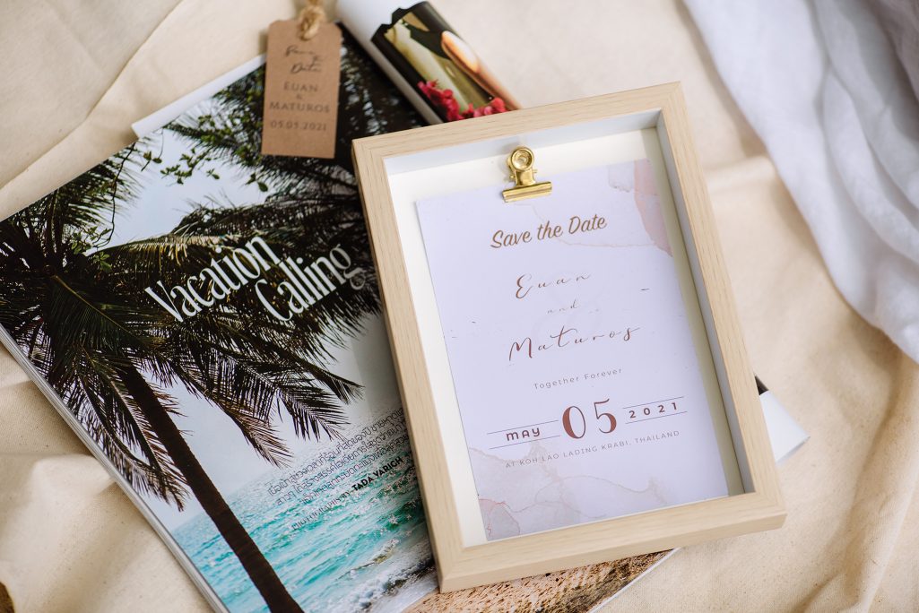 Krabi surprise proposal photographer, Krabi surprise proposal photography, Krabi surprise proposal photo at Hong island Krabi, Krabi surprise proposal planner, Krabi wedding planner, Krabi wedding decoration, Romantic on the beach at Krabi