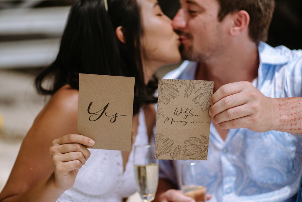 Krabi surprise proposal photographer, Krabi surprise proposal photography, Krabi surprise proposal photo at Hong island Krabi, Krabi surprise proposal planner, Krabi wedding planner, Krabi wedding decoration, Romantic on the beach at Krabi