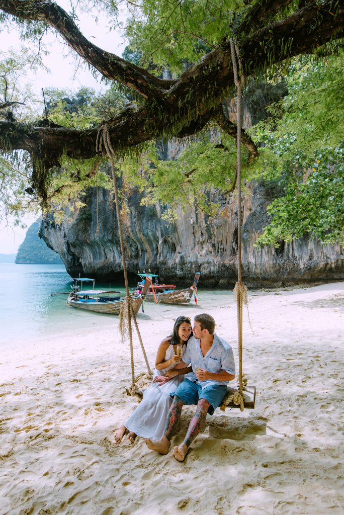 Krabi surprise proposal photographer, Krabi surprise proposal photography, Krabi surprise proposal photo at Hong island Krabi, Krabi surprise proposal planner, Krabi wedding planner, Krabi wedding decoration, Romantic on the beach at Krabi
