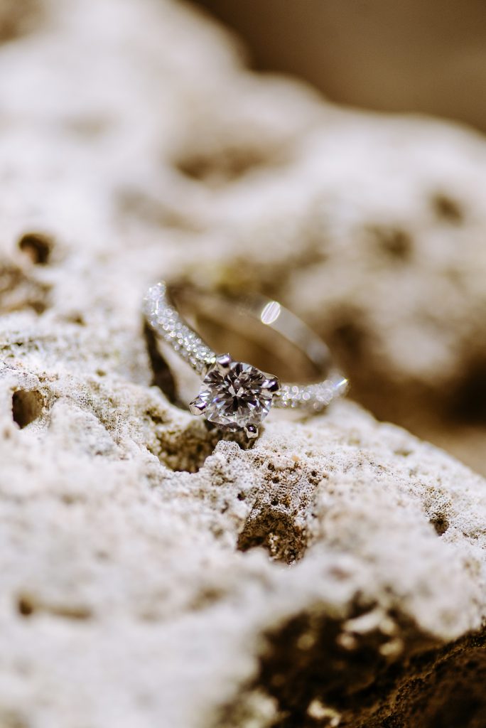Krabi surprise proposal photographer, Krabi surprise proposal photography, Krabi surprise proposal photo at Hong island Krabi, Krabi surprise proposal planner, Krabi wedding planner, Krabi wedding decoration, Romantic on the beach at Krabi, Krabi photo travel, Krabi longtail boat, Krabi longtail boat for trip