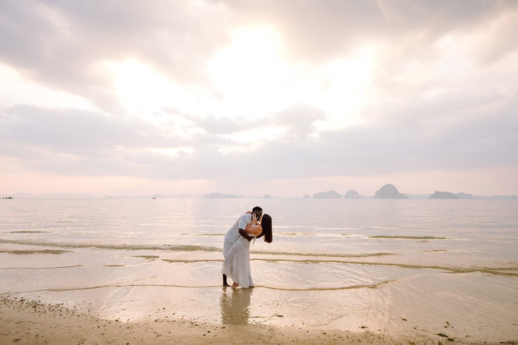 Couple, Couple photo shoot, Tub Kaek beach, Couple photography, Couple photographer, Krabi couple photo shoot