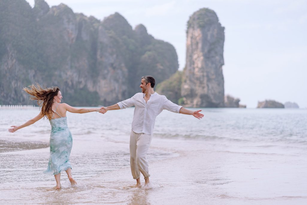 Couple, Couple photo shoot, Tub Kaek beach, Couple photography, Couple photographer, Krabi couple photo shoot