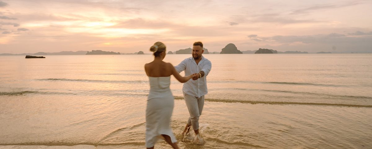 Couple, Couple photo shoot, Tub Kaek beach, Couple photography, Couple photographer, Krabi couple photo shoot