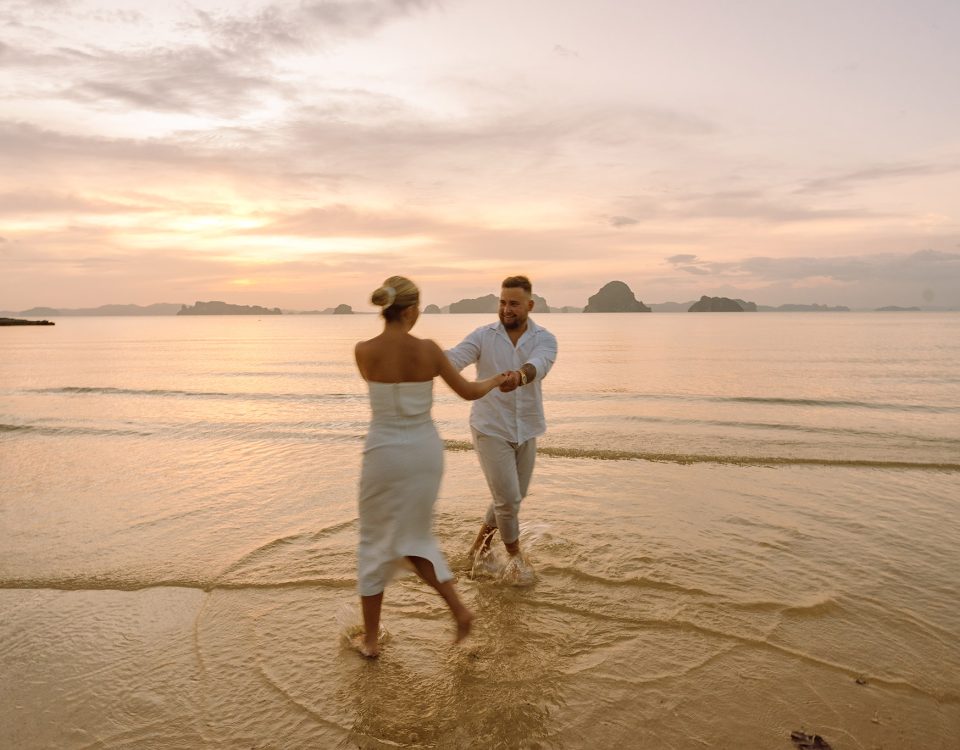 Couple, Couple photo shoot, Tub Kaek beach, Couple photography, Couple photographer, Krabi couple photo shoot