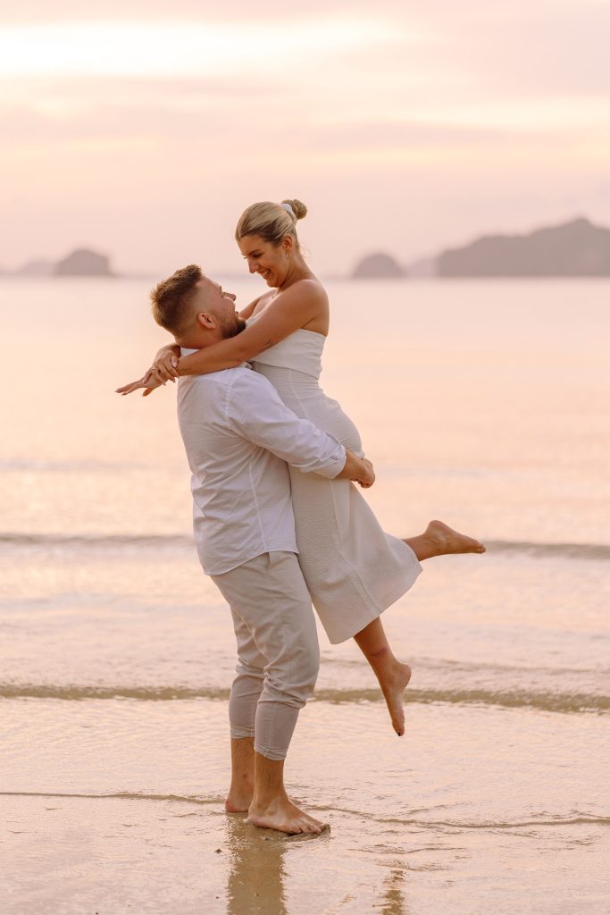 Couple, Couple photo shoot, Tub Kaek beach, Couple photography, Couple photographer, Krabi couple photo shoot