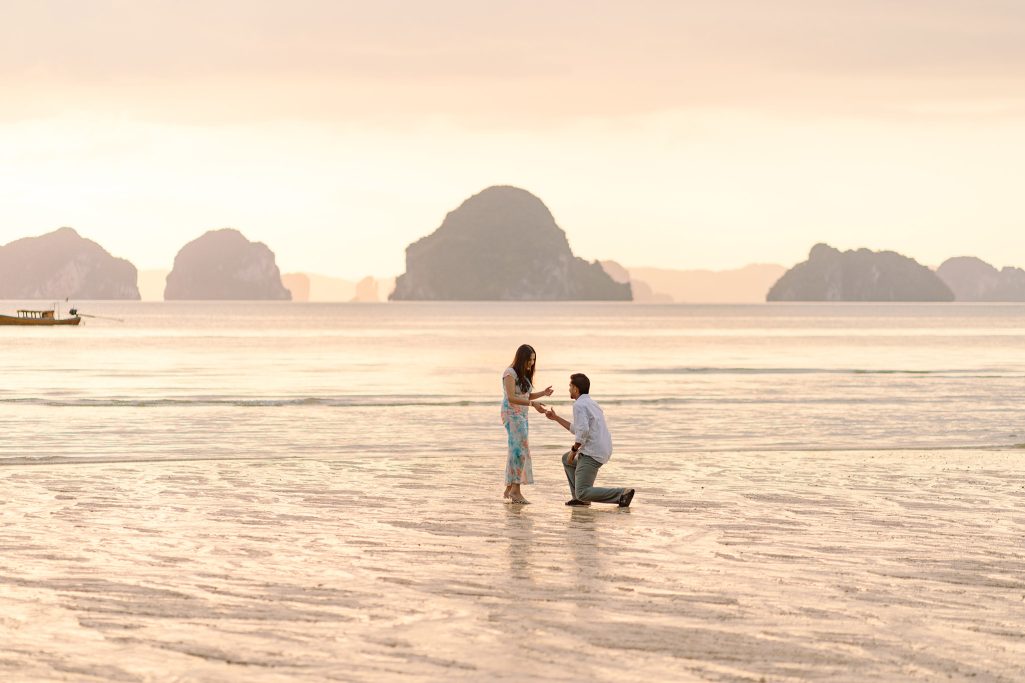 Krabi surprise proposal decoration planner, Krabi Wedding Planner, Krabi wedding, Krabi Wedding Planner, Krabi wedding organizer , Surprise proposal, Krabi surprise proposal photography, proposal decoration, surprise proposal photographer in Krabi