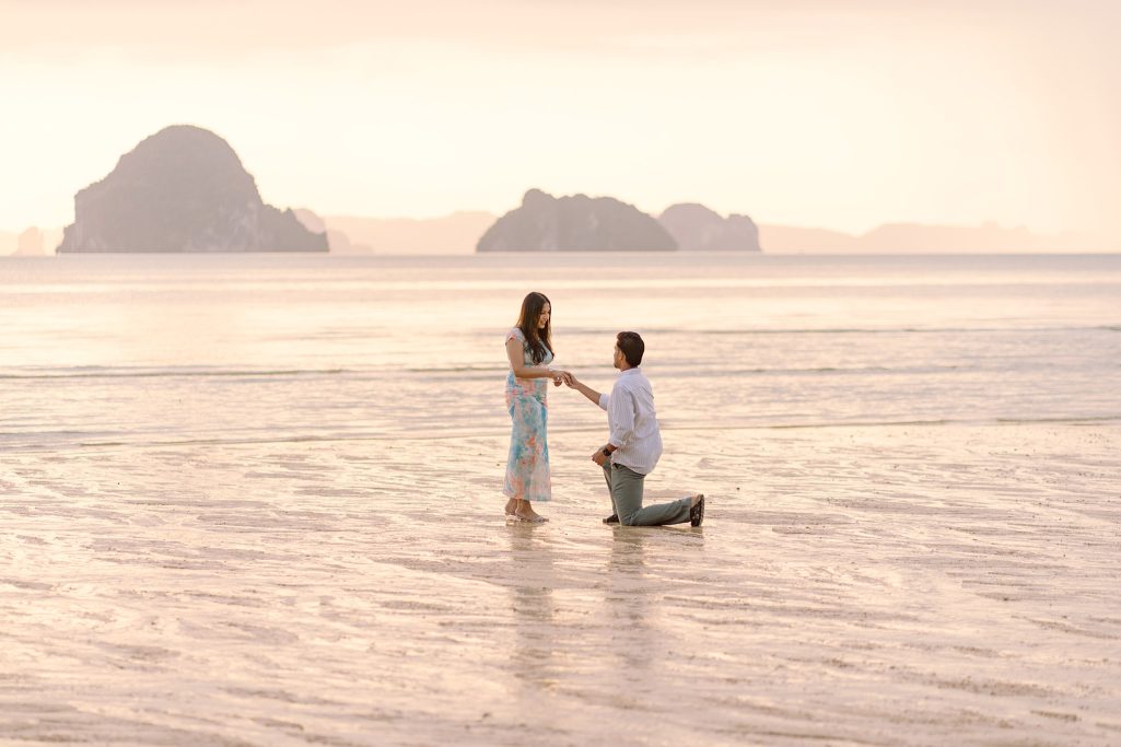 Krabi surprise proposal decoration planner, Krabi Wedding Planner, Krabi wedding, Krabi Wedding Planner, Krabi wedding organizer , Surprise proposal, Krabi surprise proposal photography, proposal decoration, surprise proposal photographer in Krabi
