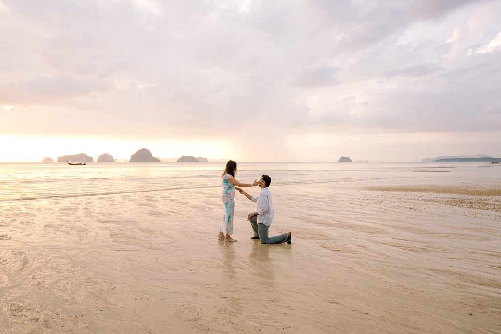 Krabi surprise proposal decoration planner, Krabi Wedding Planner, Krabi wedding, Krabi Wedding Planner, Krabi wedding organizer , Surprise proposal, Krabi surprise proposal photography, proposal decoration, surprise proposal photographer in Krabi