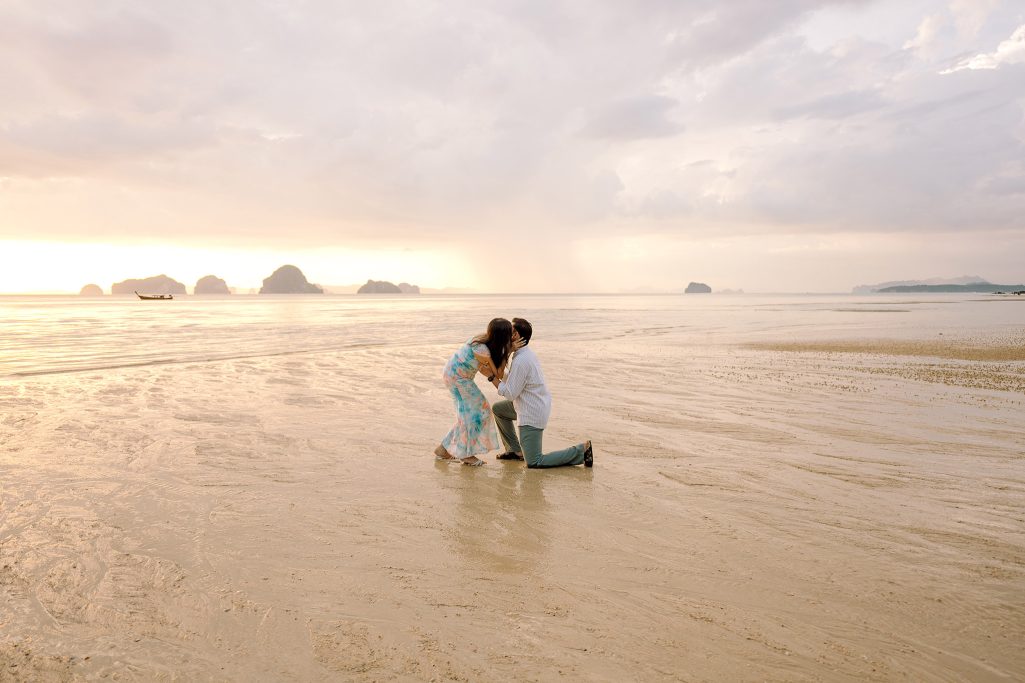 Krabi surprise proposal decoration planner, Krabi Wedding Planner, Krabi wedding, Krabi Wedding Planner, Krabi wedding organizer , Surprise proposal, Krabi surprise proposal photography, proposal decoration, surprise proposal photographer in Krabi
