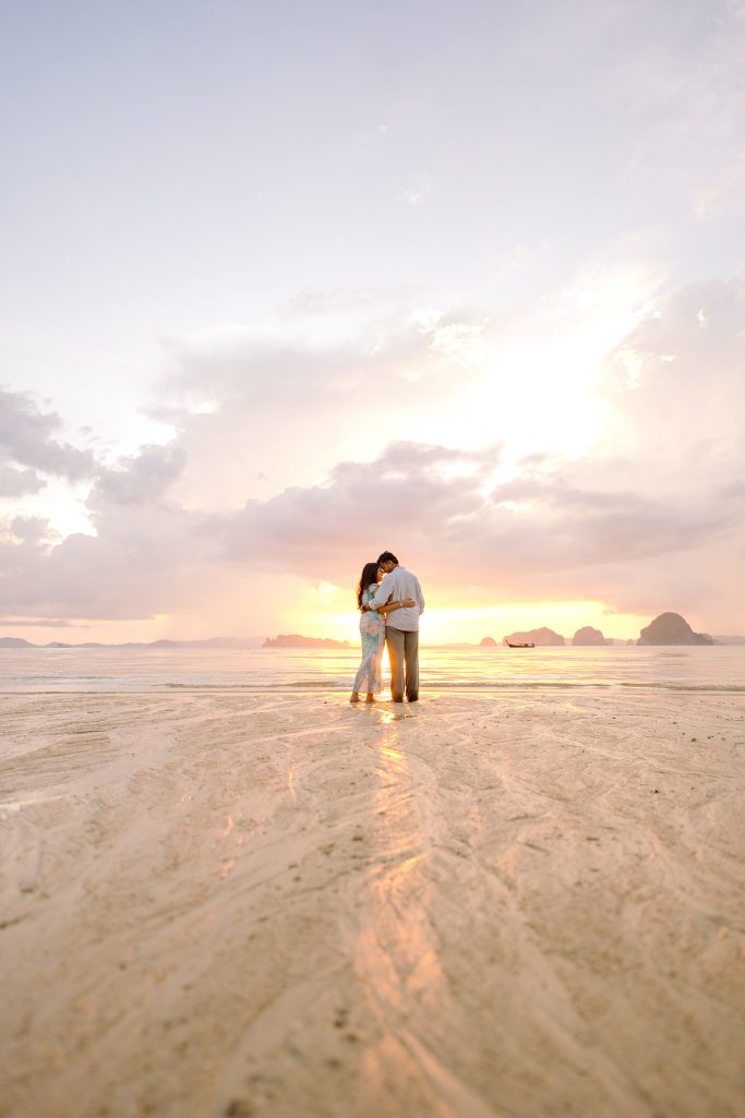 Krabi surprise proposal decoration planner, Krabi Wedding Planner, Krabi wedding, Krabi Wedding Planner, Krabi wedding organizer , Surprise proposal, Krabi surprise proposal photography, proposal decoration, surprise proposal photographer in Krabi