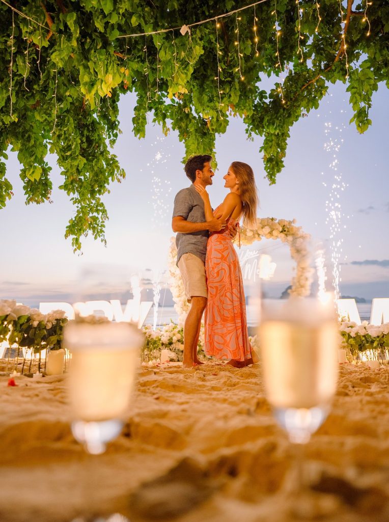 Krabi surprise proposal decoration planner, Krabi Wedding Planner, Krabi wedding, Krabi Wedding Planner, Krabi wedding organizer , Surprise proposal, Krabi surprise proposal photography, proposal decoration, surprise proposal photographer in Krabi