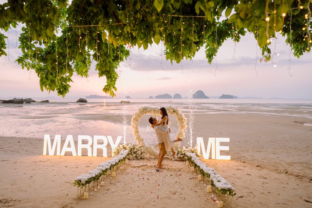 Krabi surprise proposal decoration planner, Krabi Wedding Planner, Krabi wedding, Krabi Wedding Planner, Krabi wedding organizer , Surprise proposal, Krabi surprise proposal photography, proposal decoration, surprise proposal photographer in Krabi
