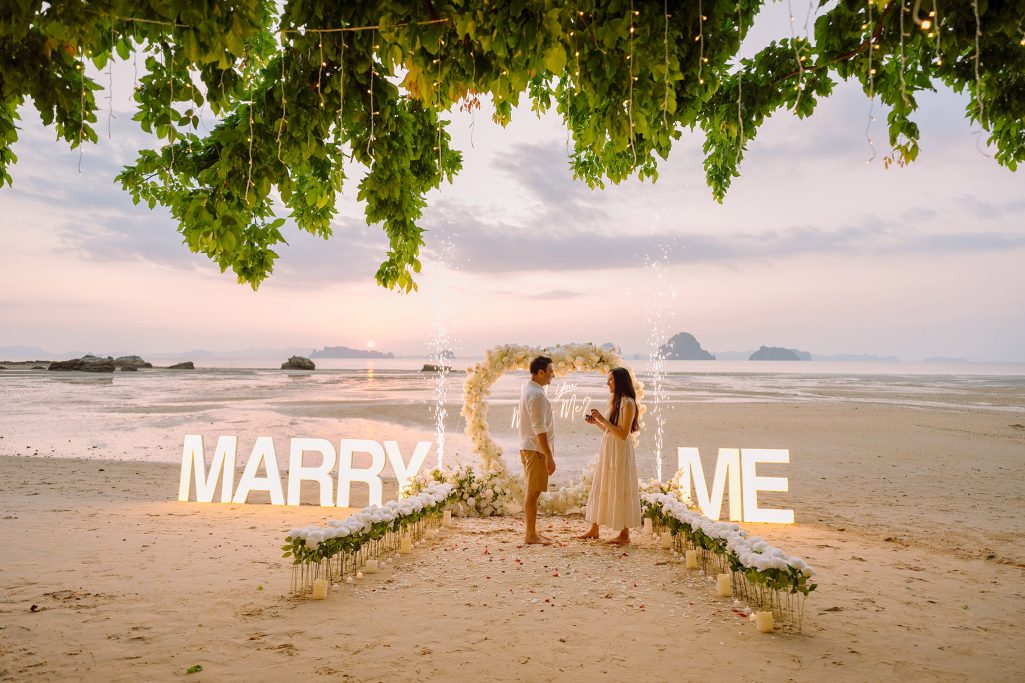 Krabi surprise proposal decoration planner, Krabi Wedding Planner, Krabi wedding, Krabi Wedding Planner, Krabi wedding organizer , Surprise proposal, Krabi surprise proposal photography, proposal decoration, surprise proposal photographer in Krabi