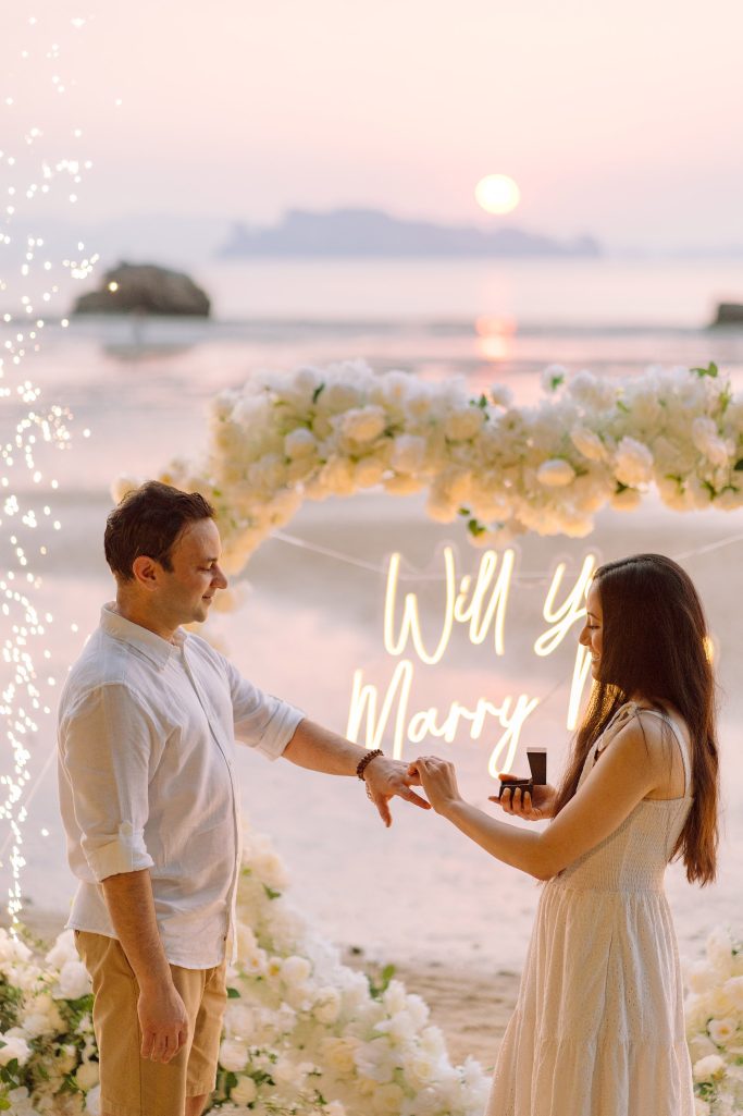 Krabi surprise proposal decoration planner, Krabi Wedding Planner, Krabi wedding, Krabi Wedding Planner, Krabi wedding organizer , Surprise proposal, Krabi surprise proposal photography, proposal decoration, surprise proposal photographer in Krabi