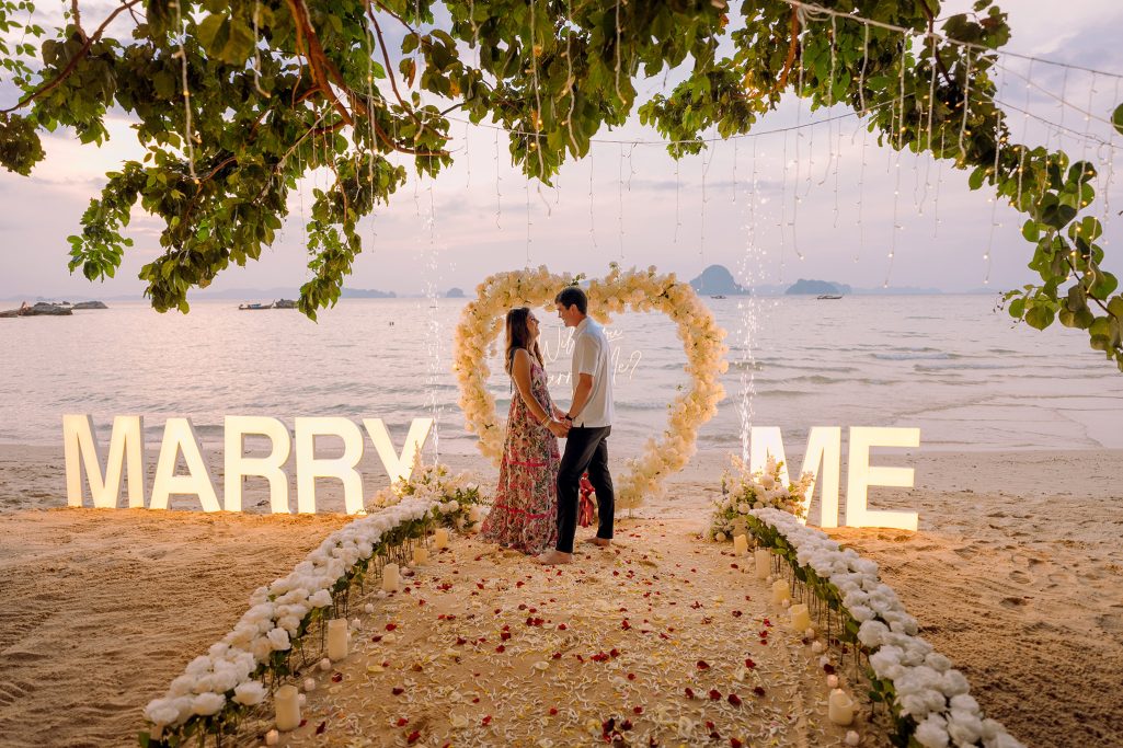 Krabi surprise proposal decoration planner, Krabi Wedding Planner, Krabi wedding, Krabi Wedding Planner, Krabi wedding organizer , Surprise proposal, Krabi surprise proposal photography, proposal decoration, surprise proposal photographer in Krabi