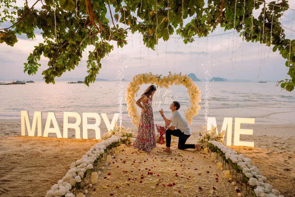 Krabi surprise proposal decoration planner, Krabi Wedding Planner, Krabi wedding, Krabi Wedding Planner, Krabi wedding organizer , Surprise proposal, Krabi surprise proposal photography, proposal decoration, surprise proposal photographer in Krabi