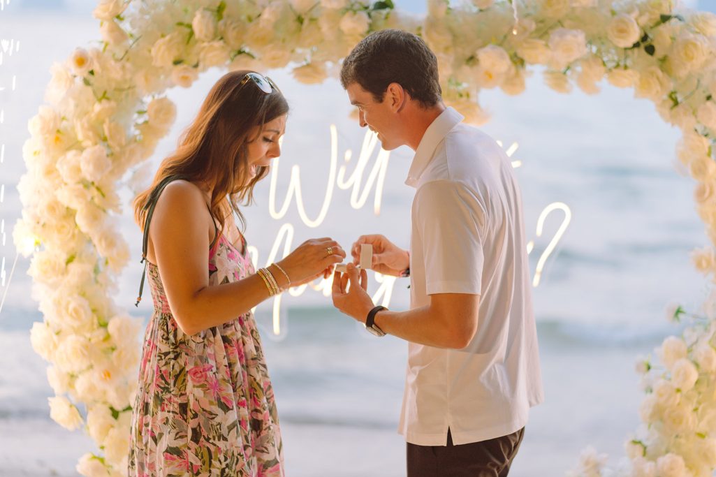 Krabi surprise proposal decoration planner, Krabi Wedding Planner, Krabi wedding, Krabi Wedding Planner, Krabi wedding organizer , Surprise proposal, Krabi surprise proposal photography, proposal decoration, surprise proposal photographer in Krabi