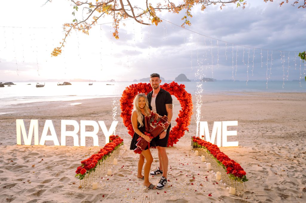 Krabi surprise proposal decoration planner, Krabi Wedding Planner, Krabi wedding, Krabi Wedding Planner, Krabi wedding organizer , Surprise proposal, Krabi surprise proposal photography, proposal decoration, surprise proposal photographer in Krabi