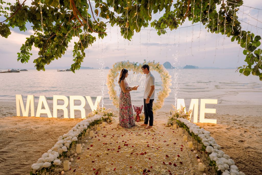 Krabi surprise proposal decoration planner, Krabi Wedding Planner, Krabi wedding, Krabi Wedding Planner, Krabi wedding organizer , Surprise proposal, Krabi surprise proposal photography, proposal decoration, surprise proposal photographer in Krabi