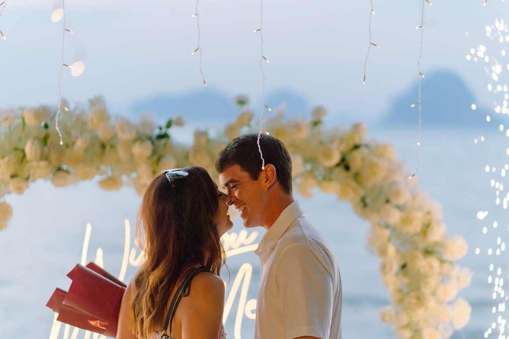 Krabi surprise proposal decoration planner, Krabi Wedding Planner, Krabi wedding, Krabi Wedding Planner, Krabi wedding organizer , Surprise proposal, Krabi surprise proposal photography, proposal decoration, surprise proposal photographer in Krabi