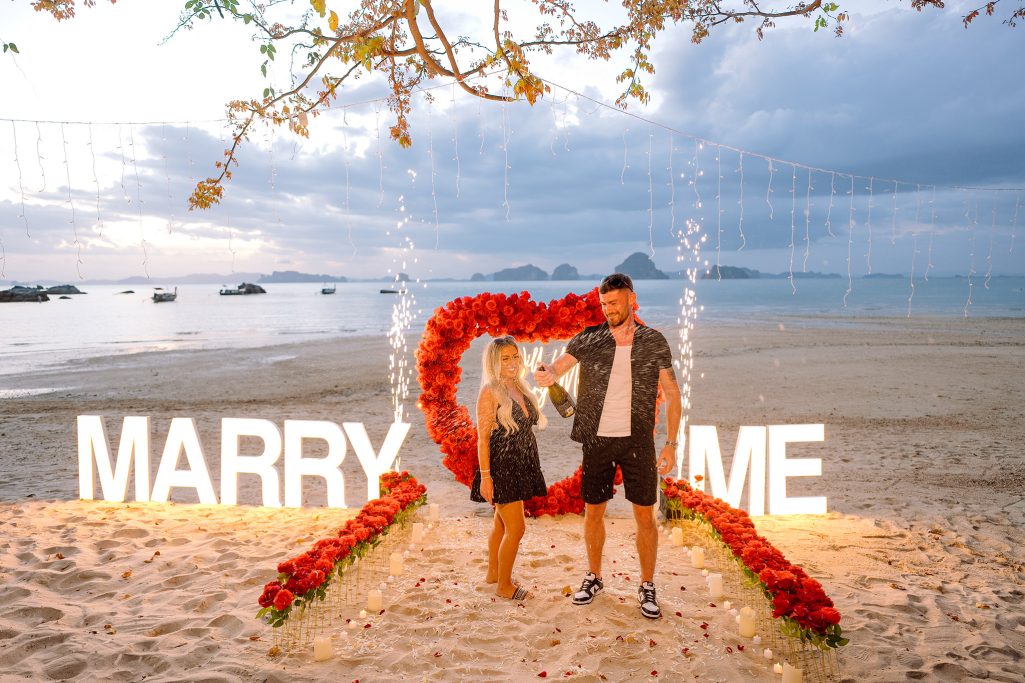 Krabi surprise proposal decoration planner, Krabi Wedding Planner, Krabi wedding, Krabi Wedding Planner, Krabi wedding organizer , Surprise proposal, Krabi surprise proposal photography, proposal decoration, surprise proposal photographer in Krabi