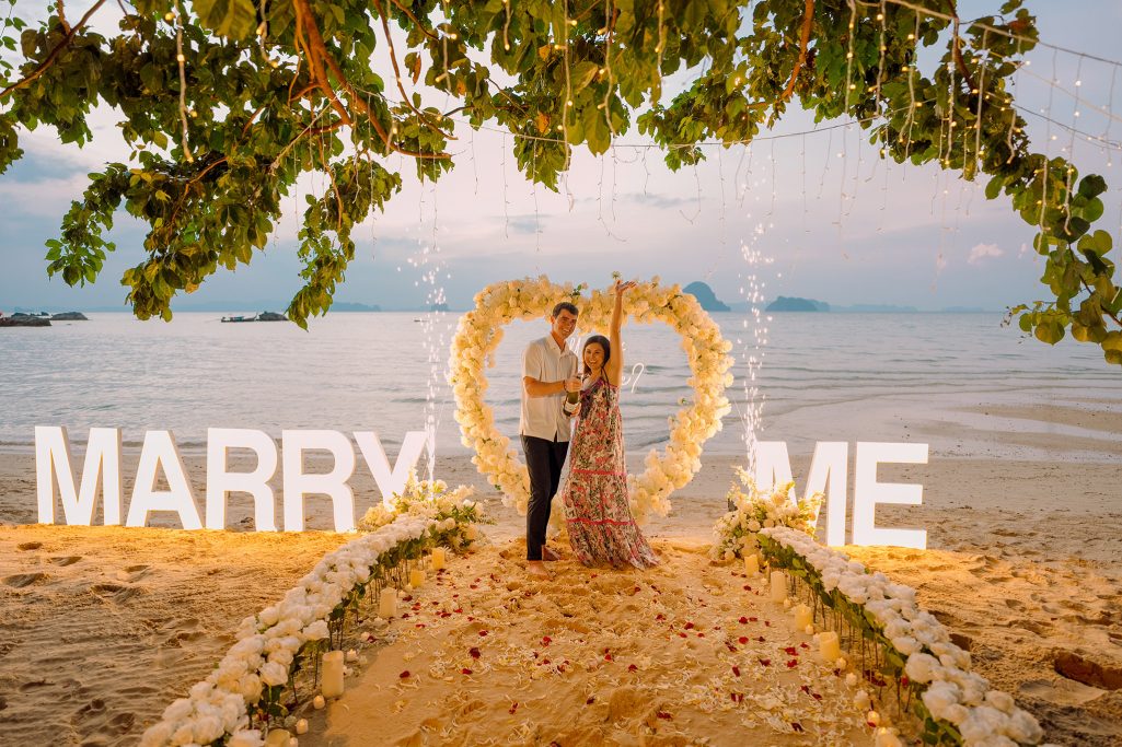 Krabi surprise proposal decoration planner, Krabi Wedding Planner, Krabi wedding, Krabi Wedding Planner, Krabi wedding organizer , Surprise proposal, Krabi surprise proposal photography, proposal decoration, surprise proposal photographer in Krabi