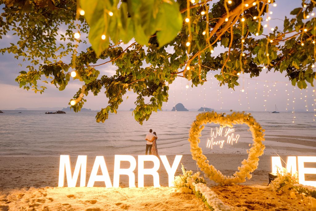 Krabi surprise proposal decoration planner, Krabi Wedding Planner, Krabi wedding, Krabi Wedding Planner, Krabi wedding organizer , Surprise proposal, Krabi surprise proposal photography, proposal decoration, surprise proposal photographer in Krabi