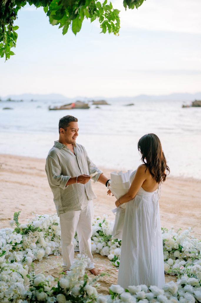 Krabi surprise proposal decoration planner, Krabi Wedding Planner, Krabi wedding, Krabi Wedding Planner, Krabi wedding organizer , Surprise proposal, Krabi surprise proposal photography, proposal decoration, surprise proposal photographer in Krabi