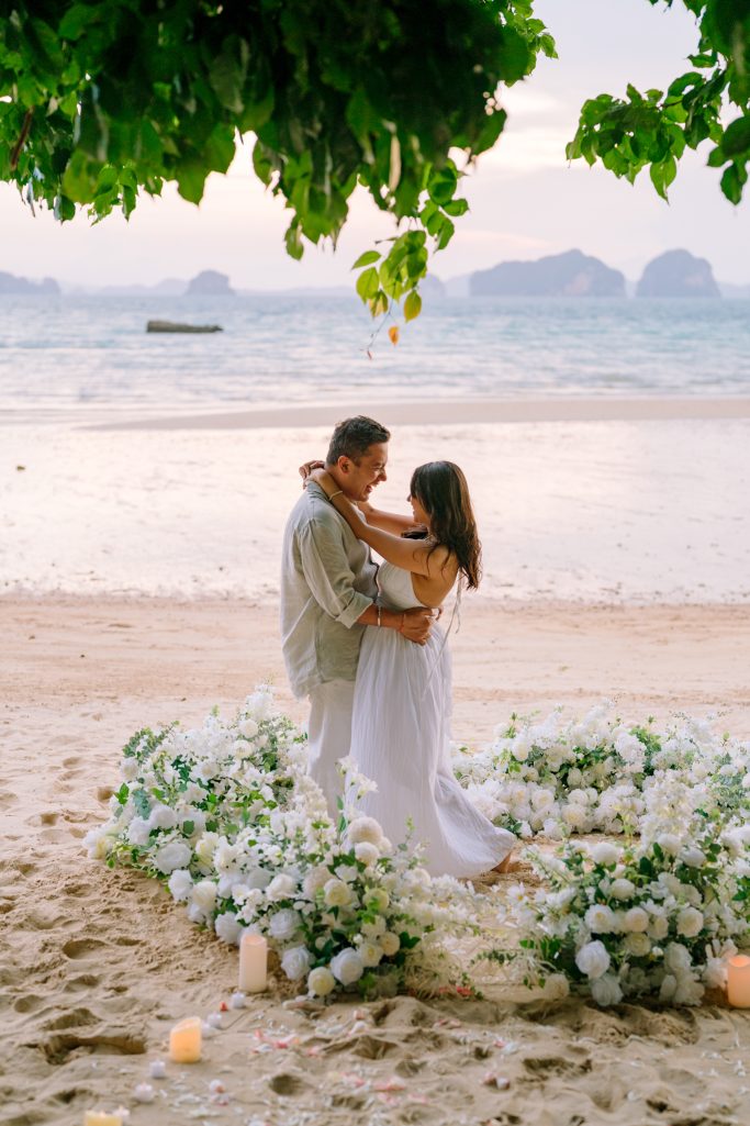 Krabi surprise proposal decoration planner, Krabi Wedding Planner, Krabi wedding, Krabi Wedding Planner, Krabi wedding organizer , Surprise proposal, Krabi surprise proposal photography, proposal decoration, surprise proposal photographer in Krabi