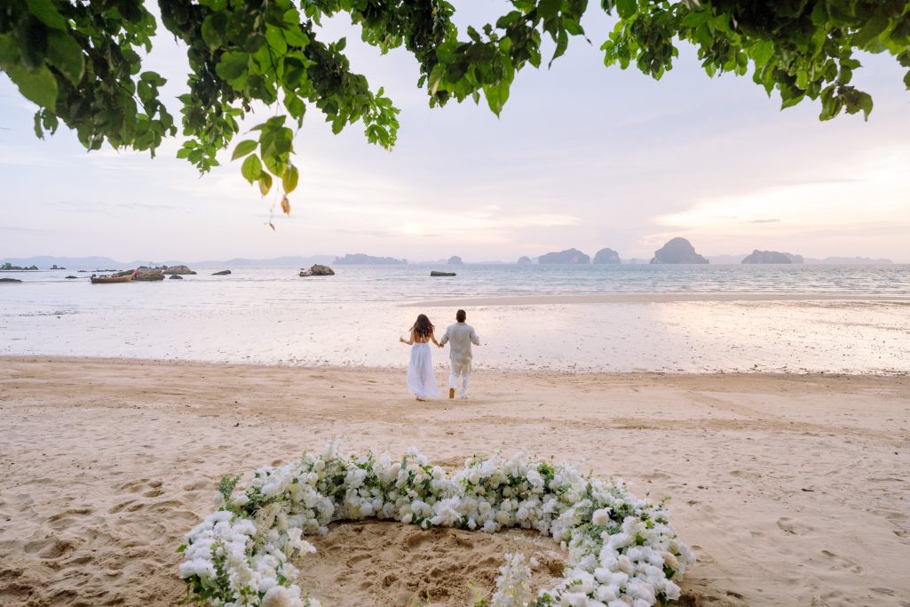 Krabi surprise proposal decoration planner, Krabi Wedding Planner, Krabi wedding, Krabi Wedding Planner, Krabi wedding organizer , Surprise proposal, Krabi surprise proposal photography, proposal decoration, surprise proposal photographer in Krabi