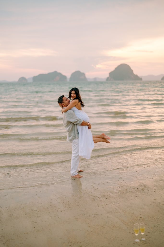 Krabi surprise proposal decoration planner, Krabi Wedding Planner, Krabi wedding, Krabi Wedding Planner, Krabi wedding organizer , Surprise proposal, Krabi surprise proposal photography, proposal decoration, surprise proposal photographer in Krabi