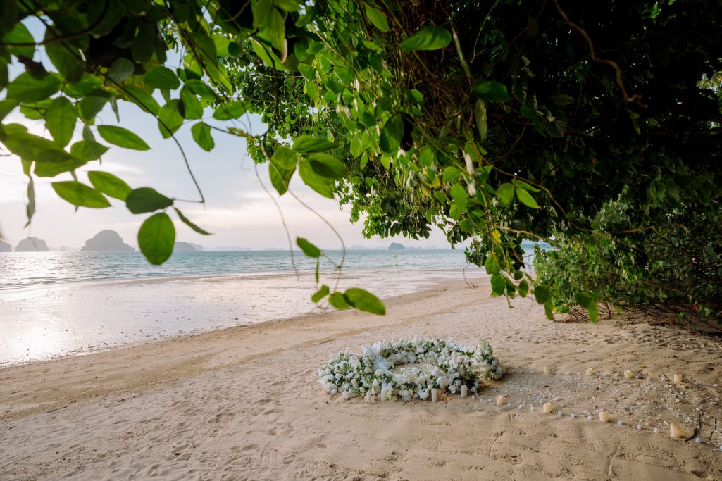 Krabi surprise proposal decoration planner, Krabi Wedding Planner, Krabi wedding, Krabi Wedding Planner, Krabi wedding organizer , Surprise proposal, Krabi surprise proposal photography, proposal decoration, surprise proposal photographer in Krabi