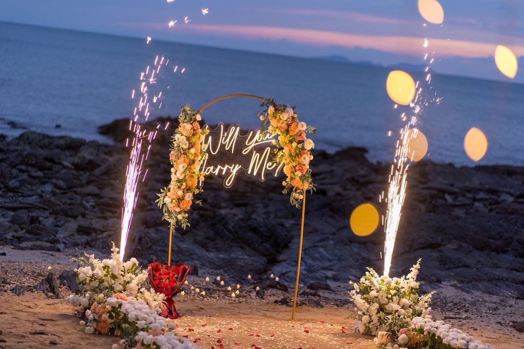 Krabi surprise proposal decoration planner, marriage proposal, Surprise proposal, Krabi Wedding Planner, Krabi planner, Koh Lanta photographer, Surprise proposal at Koh Lanta