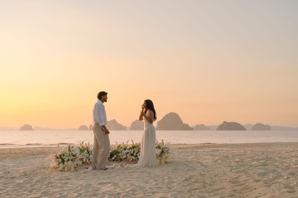 Krabi surprise proposal decoration planner, Krabi Wedding Planner, Krabi wedding, Krabi Wedding Planner, Krabi wedding organizer , Surprise proposal, Krabi surprise proposal photography, proposal decoration, surprise proposal photographer in Krabi