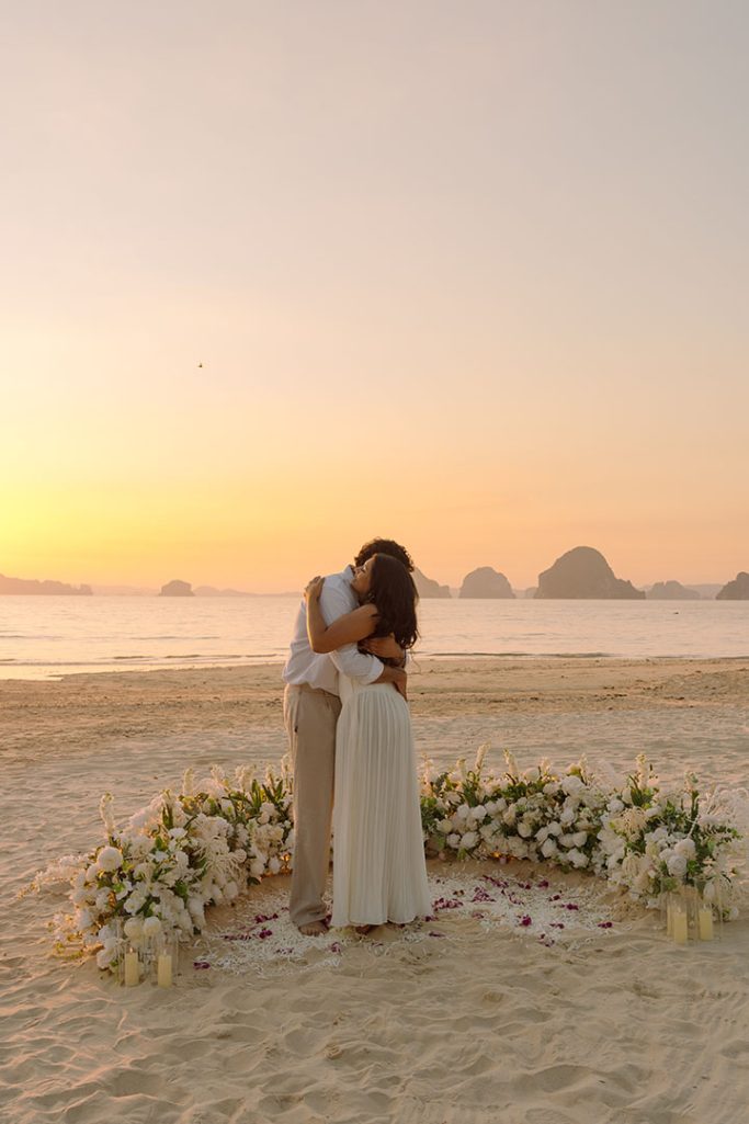 Krabi surprise proposal decoration planner, Krabi Wedding Planner, Krabi wedding, Krabi Wedding Planner, Krabi wedding organizer , Surprise proposal, Krabi surprise proposal photography, proposal decoration, surprise proposal photographer in Krabi