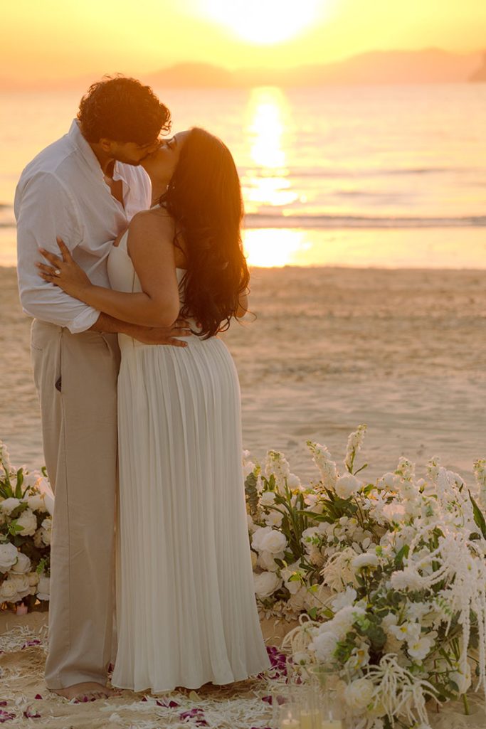 Krabi surprise proposal decoration planner, Krabi Wedding Planner, Krabi wedding, Krabi Wedding Planner, Krabi wedding organizer , Surprise proposal, Krabi surprise proposal photography, proposal decoration, surprise proposal photographer in Krabi