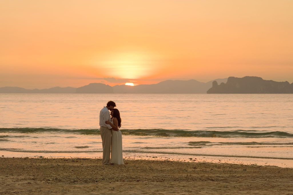 Krabi surprise proposal decoration planner, Krabi Wedding Planner, Krabi wedding, Krabi Wedding Planner, Krabi wedding organizer , Surprise proposal, Krabi surprise proposal photography, proposal decoration, surprise proposal photographer in Krabi
