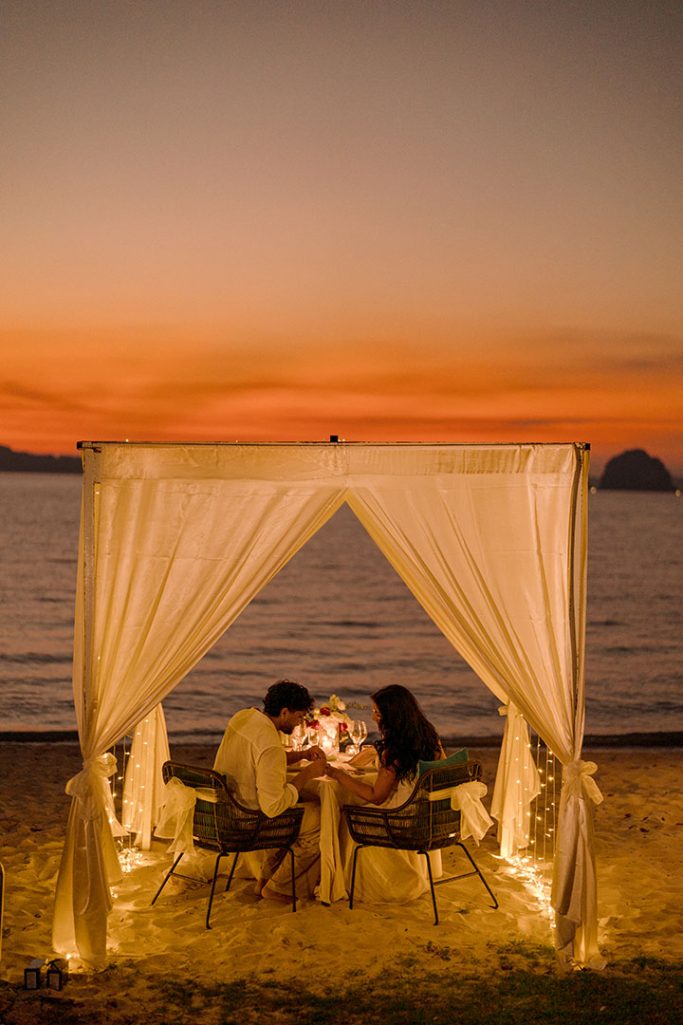 Krabi surprise proposal decoration planner, Krabi Wedding Planner, Krabi wedding, Krabi Wedding Planner, Krabi wedding organizer , Surprise proposal, Krabi surprise proposal photography, proposal decoration, surprise proposal photographer in Krabi