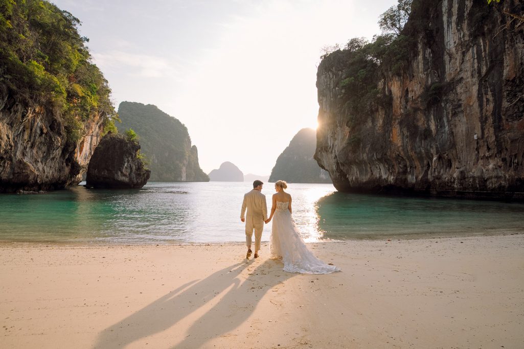 Elopement, Elopement wedding, Elopement wedding photography, Elopement wedding photographer, Elopement at island Krabi, Elopement wedding on boat Krabi, Longtail boat Krabi
