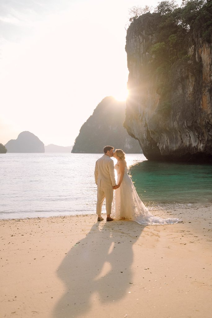 Elopement, Elopement wedding, Elopement wedding photography, Elopement wedding photographer, Elopement at island Krabi, Elopement wedding on boat Krabi, Longtail boat Krabi