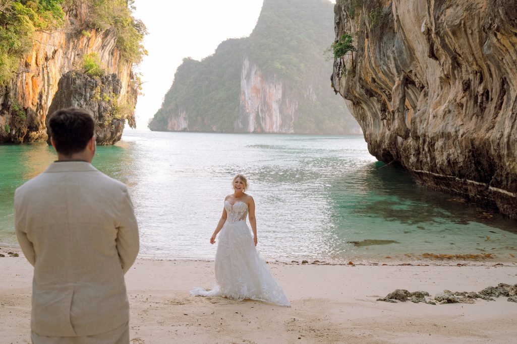 Elopement, Elopement wedding, Elopement wedding photography, Elopement wedding photographer, Elopement at island Krabi, Elopement wedding on boat Krabi, Longtail boat Krabi