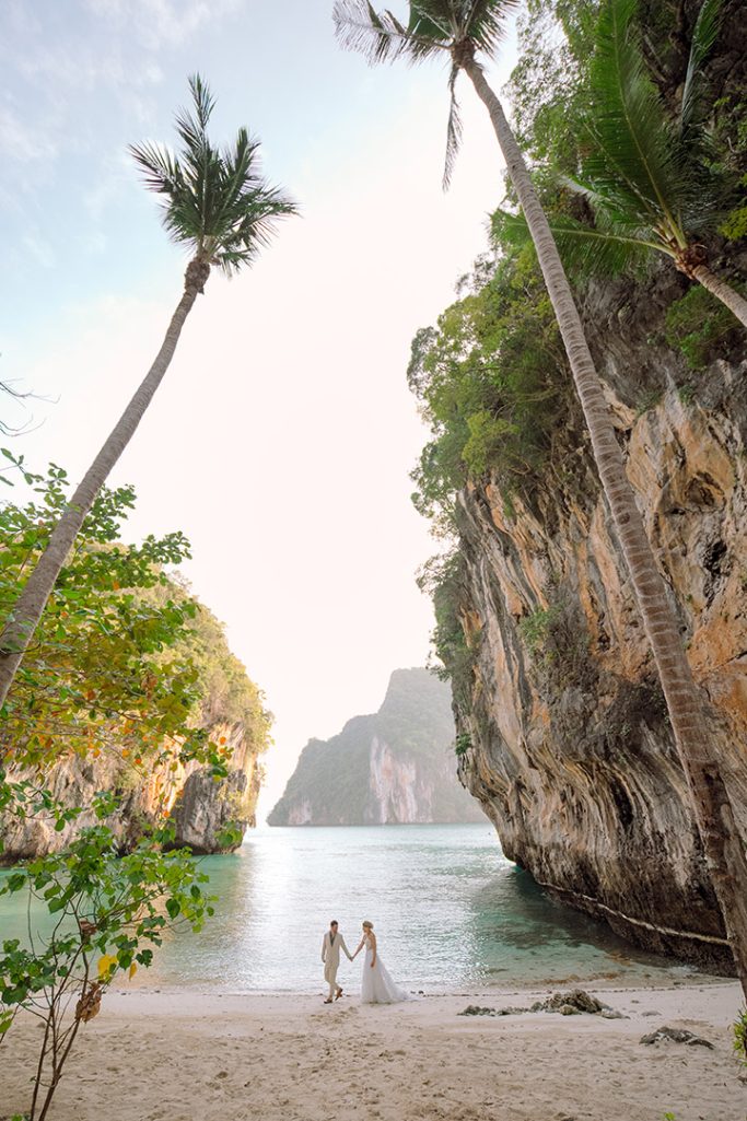 Elopement, Elopement wedding, Elopement wedding photography, Elopement wedding photographer, Elopement at island Krabi, Elopement wedding on boat Krabi, Longtail boat Krabi