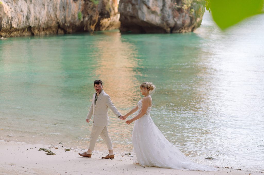 Elopement, Elopement wedding, Elopement wedding photography, Elopement wedding photographer, Elopement at island Krabi, Elopement wedding on boat Krabi, Longtail boat Krabi