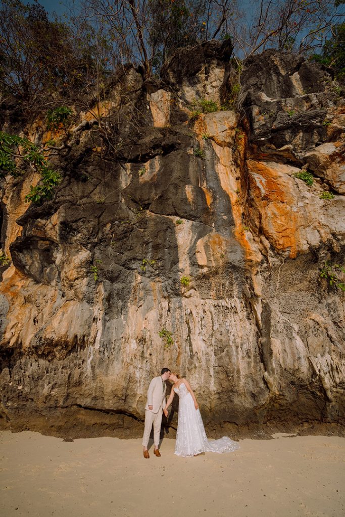 Elopement, Elopement wedding, Elopement wedding photography, Elopement wedding photographer, Elopement at island Krabi, Elopement wedding on boat Krabi, Longtail boat Krabi