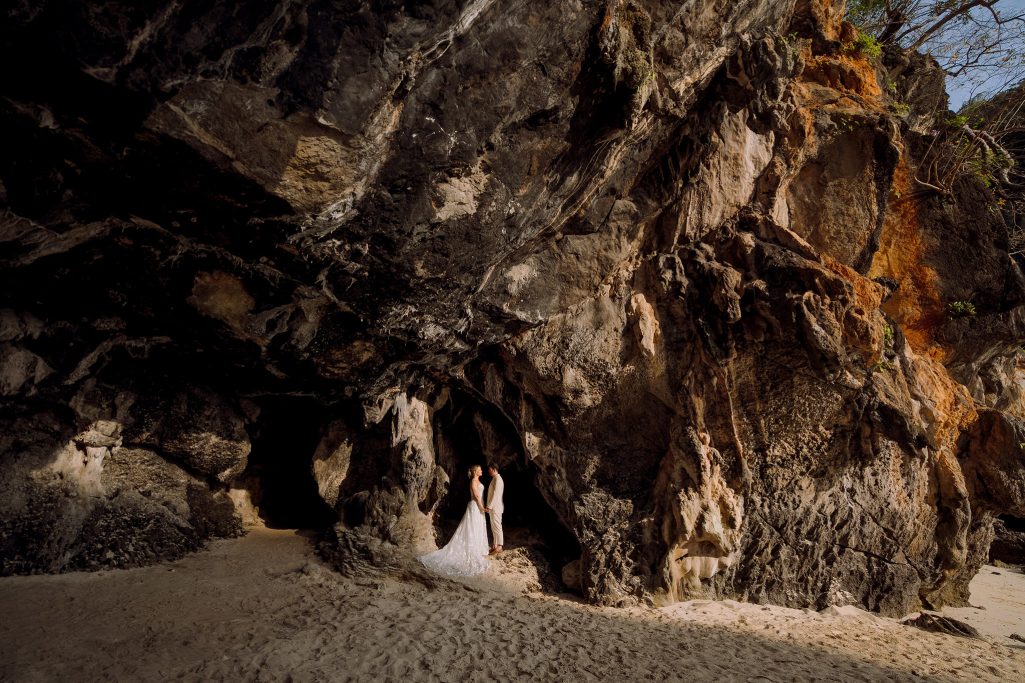 Elopement, Elopement wedding, Elopement wedding photography, Elopement wedding photographer, Elopement at island Krabi, Elopement wedding on boat Krabi, Longtail boat Krabi