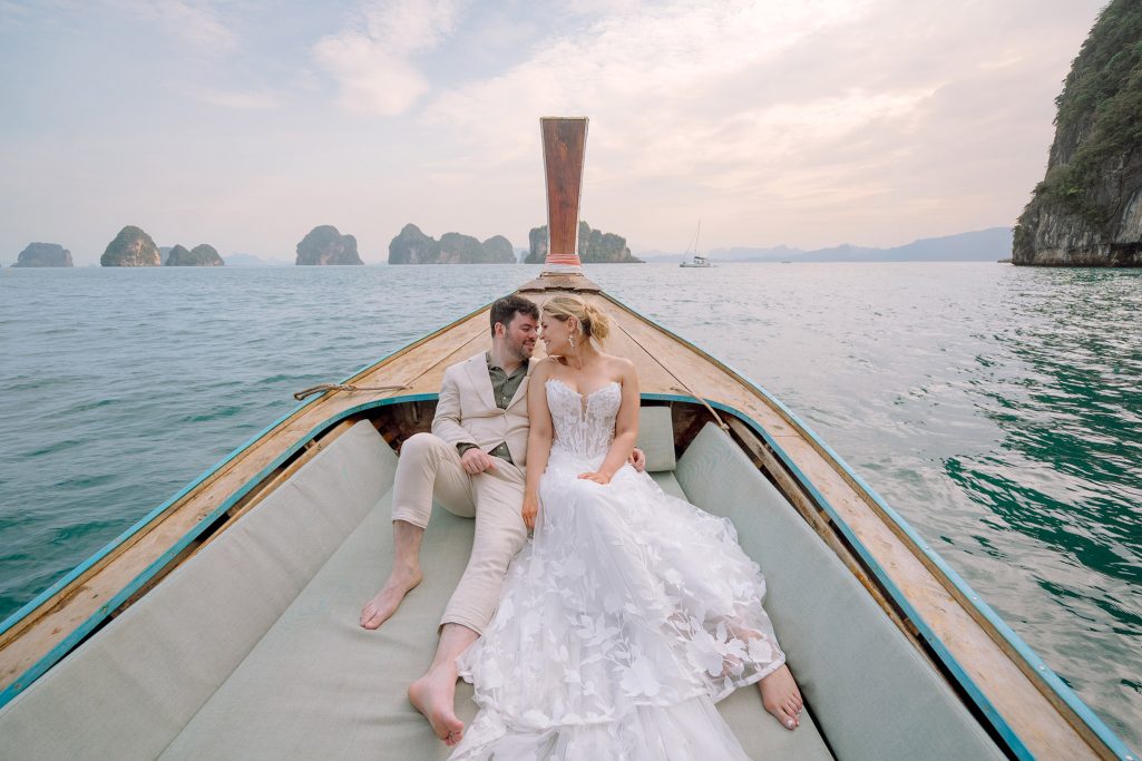 Elopement, Elopement wedding, Elopement wedding photography, Elopement wedding photographer, Elopement at island Krabi, Elopement wedding on boat Krabi, Longtail boat Krabi